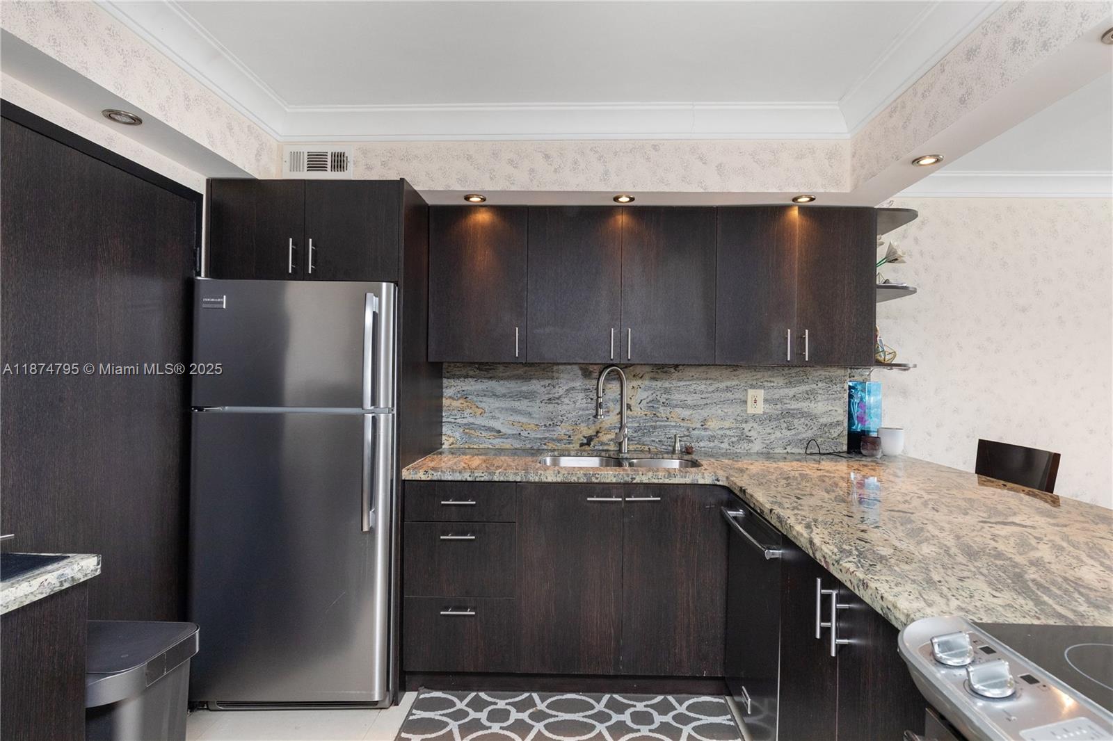 Photo of 3180 Ocean Dr  #1517, Hallandale Beach, Florida, 33009 - 