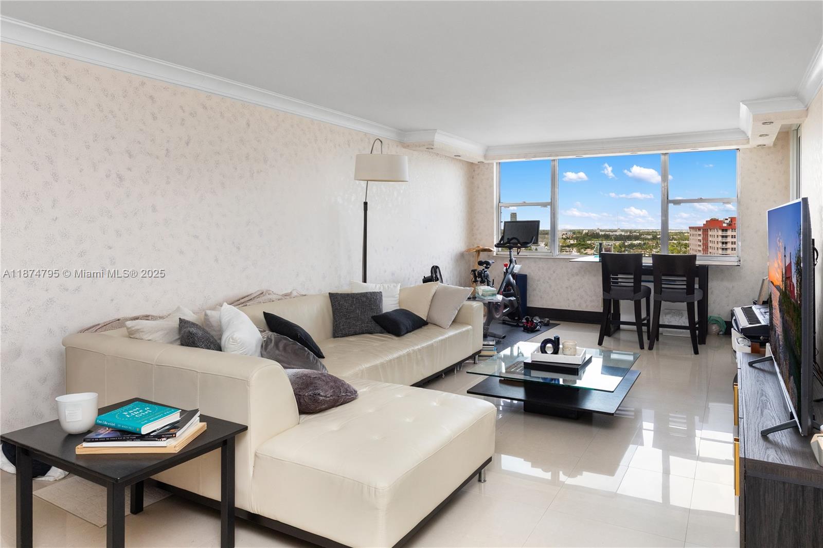 Photo of 3180 Ocean Dr  #1517, Hallandale Beach, Florida, 33009 - 