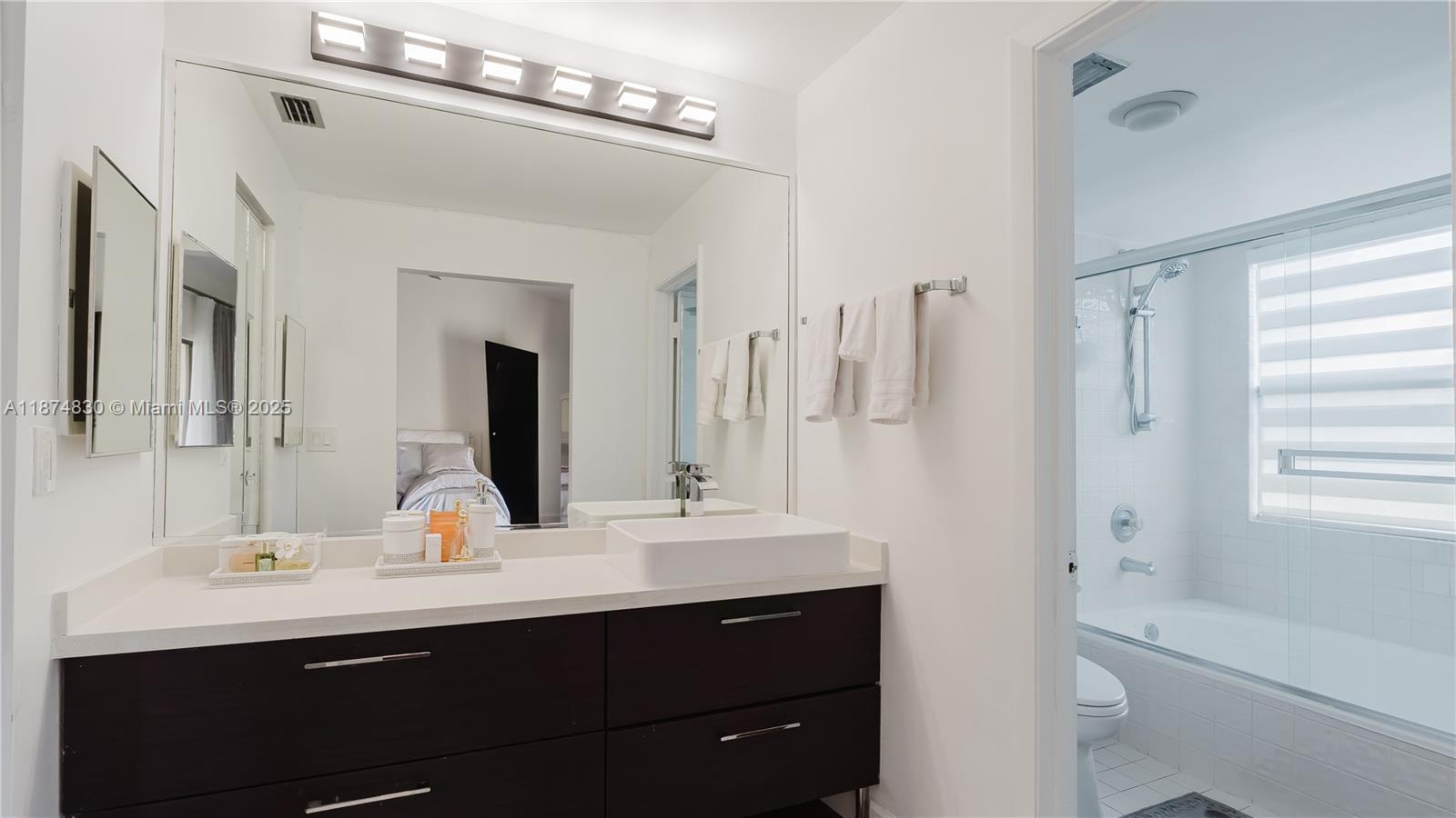 Photo of 21195 Helmsman Dr  (21195), Aventura, Florida, 33180 - 