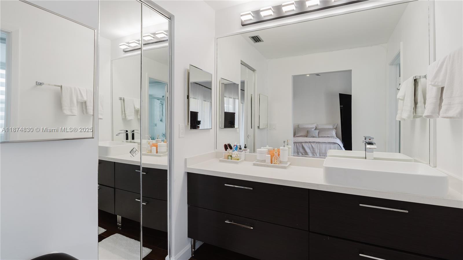 Photo of 21195 Helmsman Dr  (21195), Aventura, Florida, 33180 - 