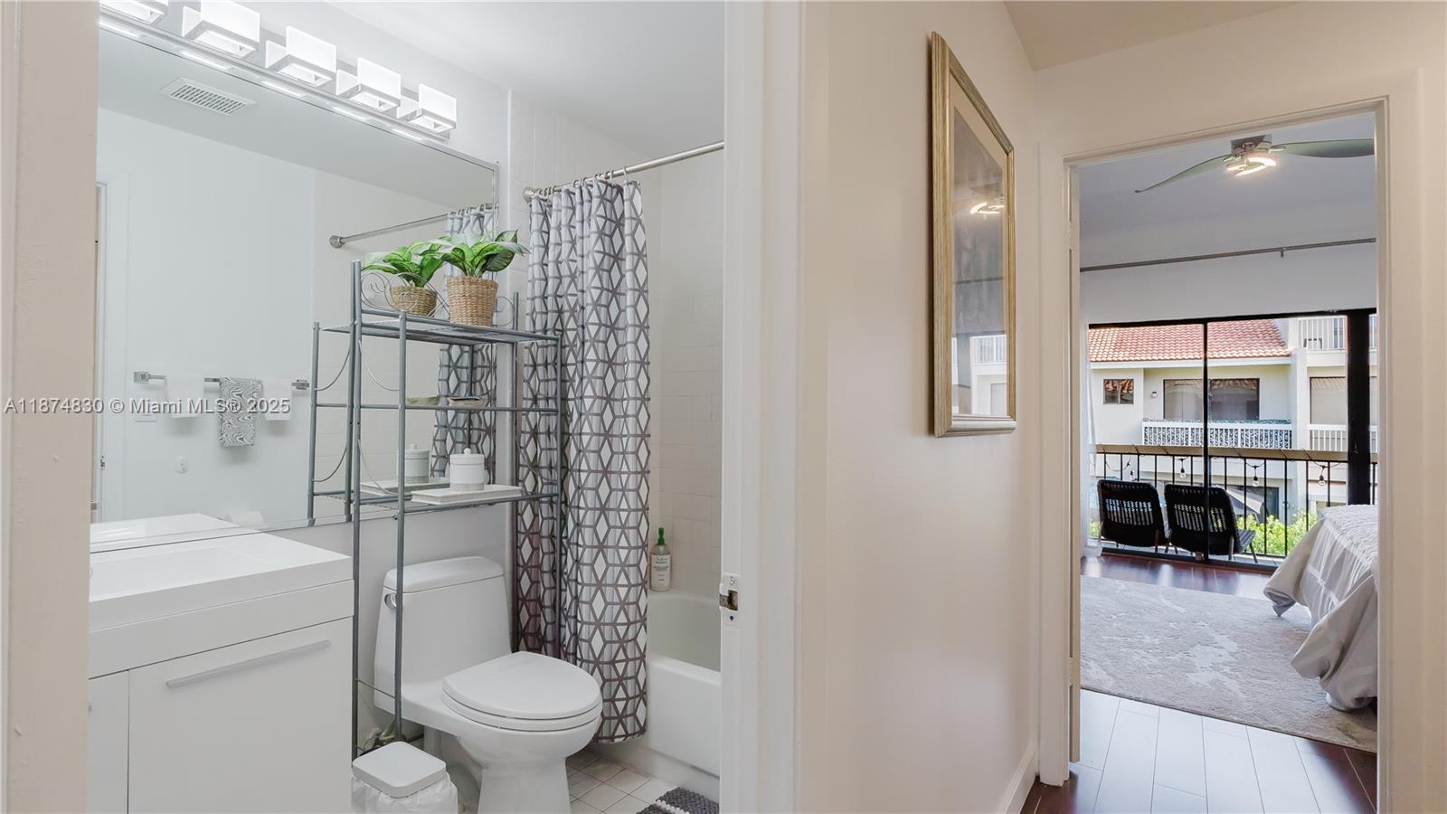 Photo of 21195 Helmsman Dr  (21195), Aventura, Florida, 33180 - 