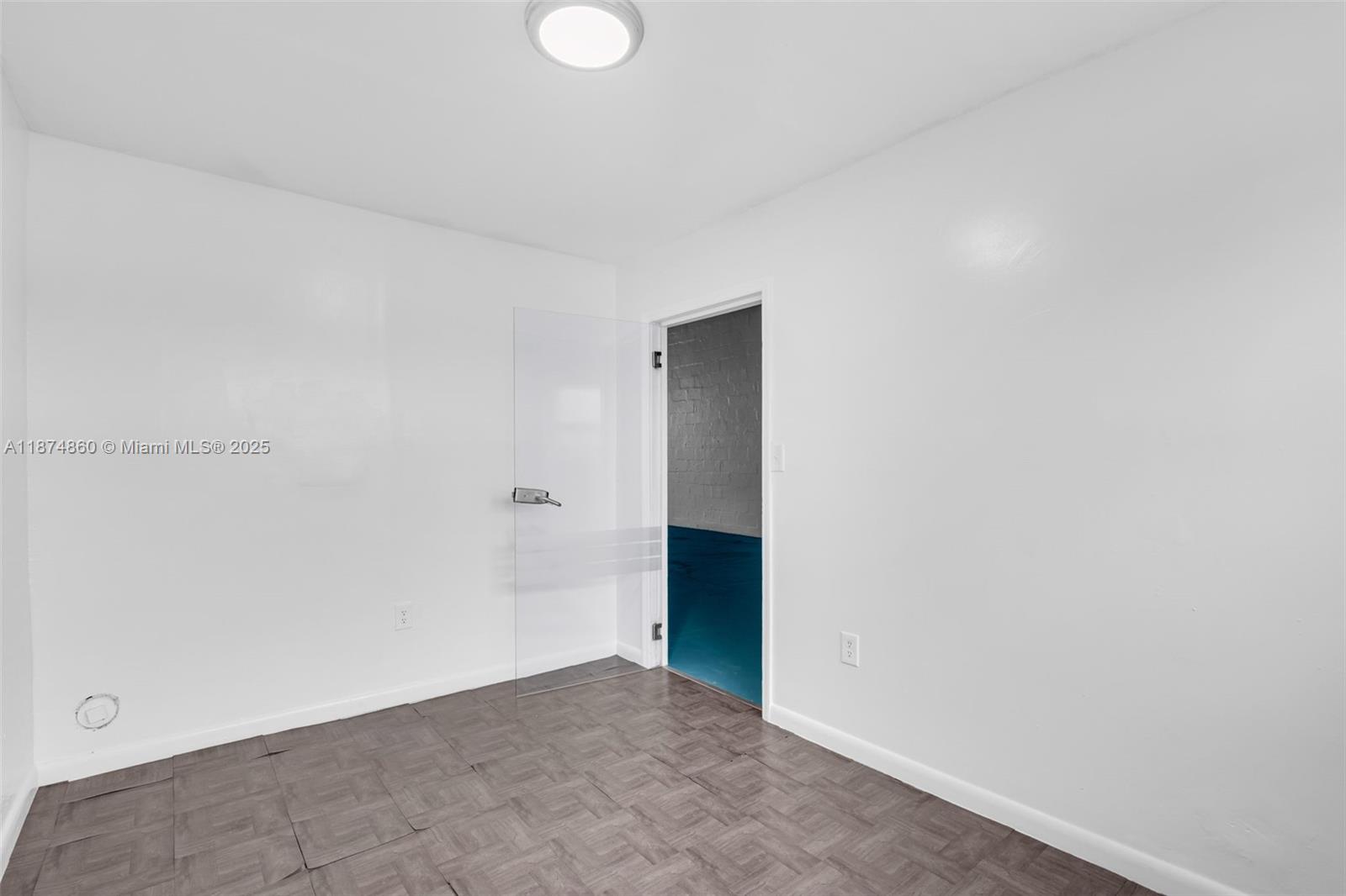 See details 2322 / sq. ft. $ 2025-09-08 0 Photo