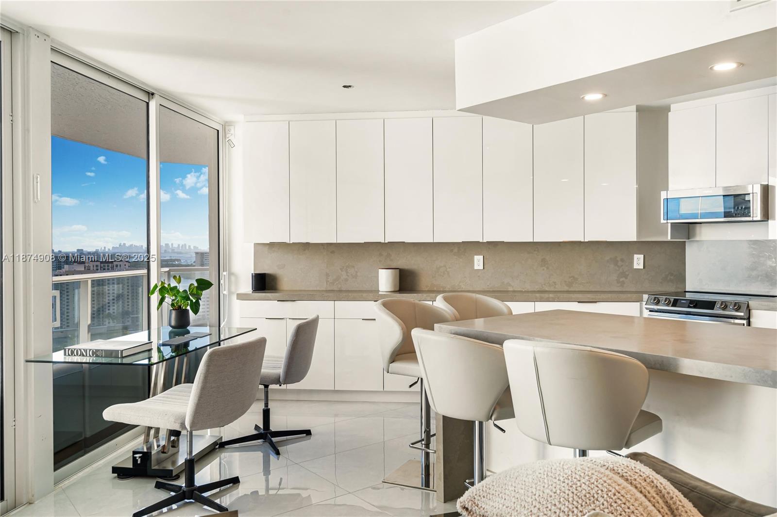 Photo of 16485 Collins Ave  #2438, Sunny Isles Beach, Florida, 33160 - Ocean facing Kitchen