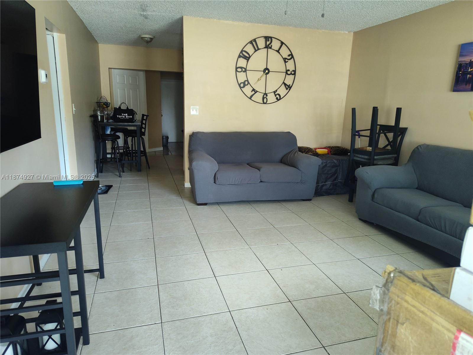   /  2204 sq. ft. $ 2025-09-09 0 Photo