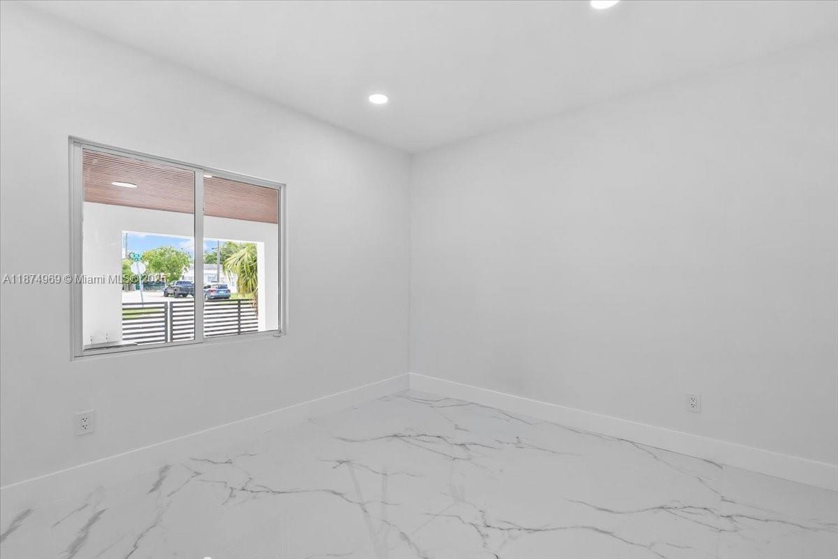   /  2151 sq. ft. $ 2025-09-09 0 Photo
