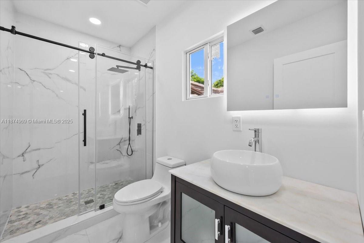   /  2151 sq. ft. $ 2025-09-09 0 Photo