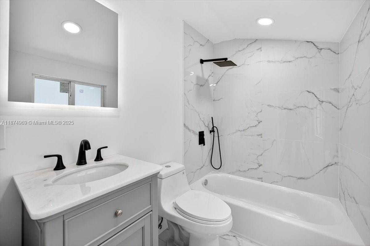   /  2151 sq. ft. $ 2025-09-09 0 Photo