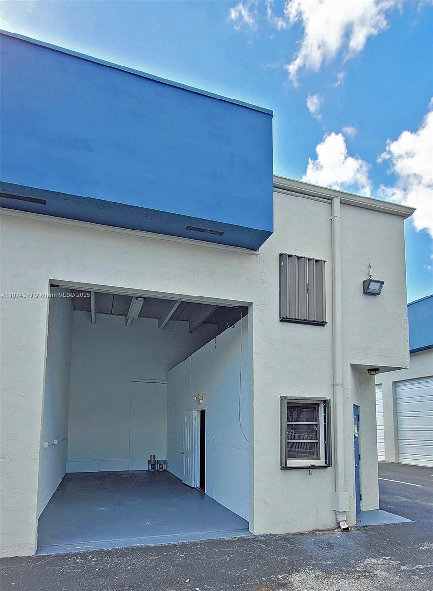 8  /   sq. ft. $ 2025-09-09 0 foto