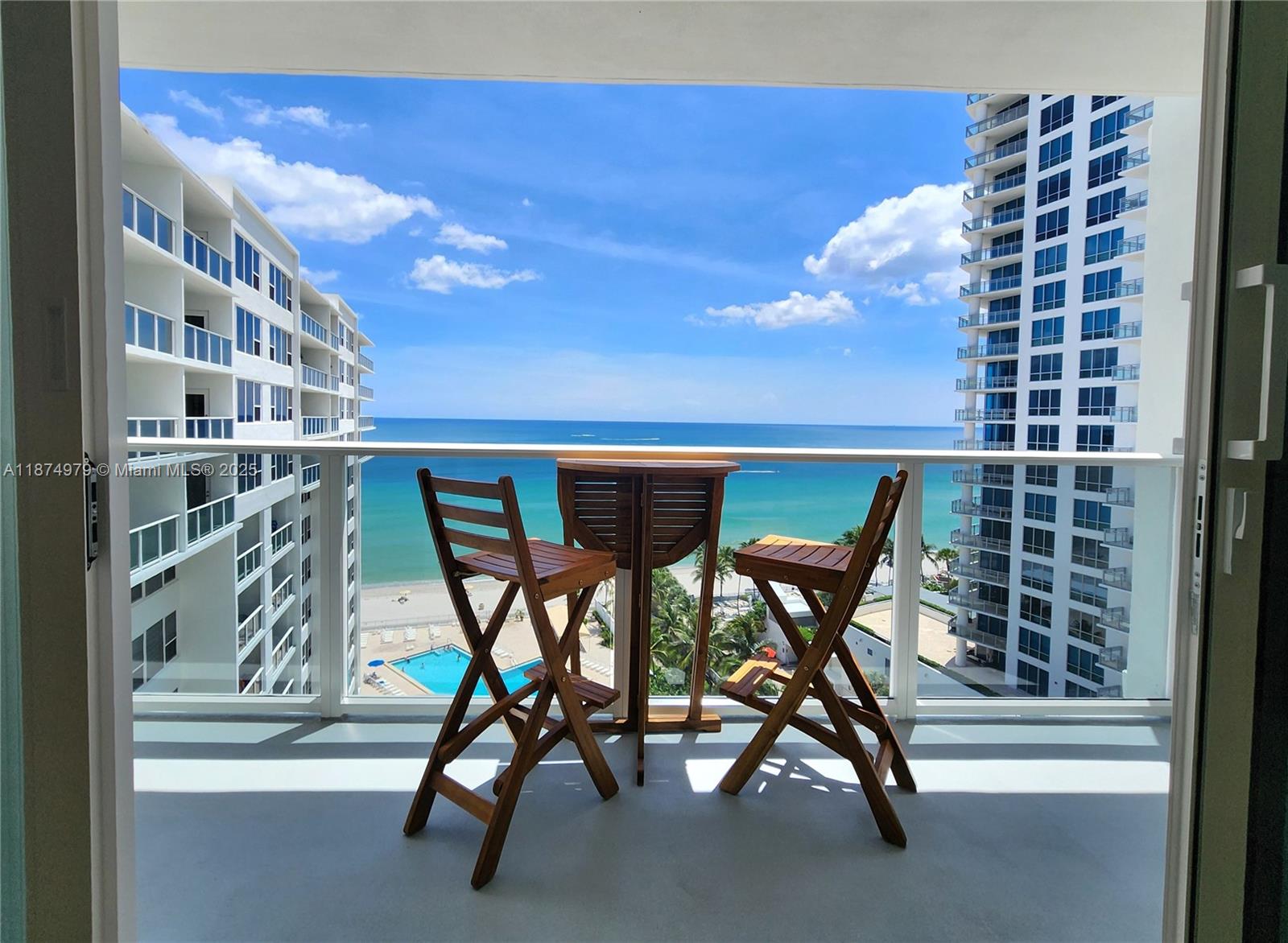Photo of 3505 Ocean Dr  #1220, Hollywood, Florida, 33019 - 