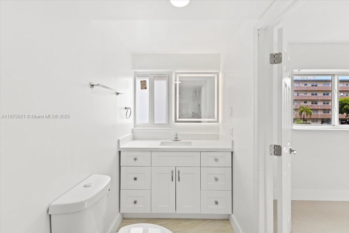 Photo of 319 14th Ave  #201, Hallandale Beach, Florida, 33009 - 