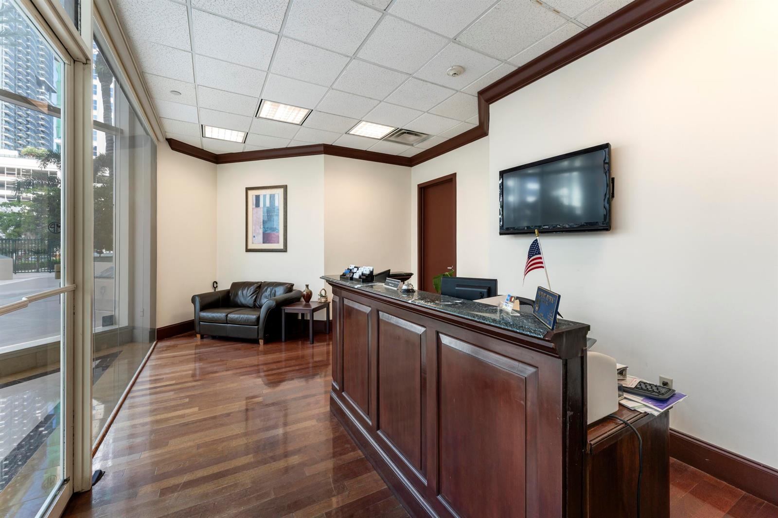 Ver detalles 100 / 2 sq. ft. $ 2026-06-17 0 foto