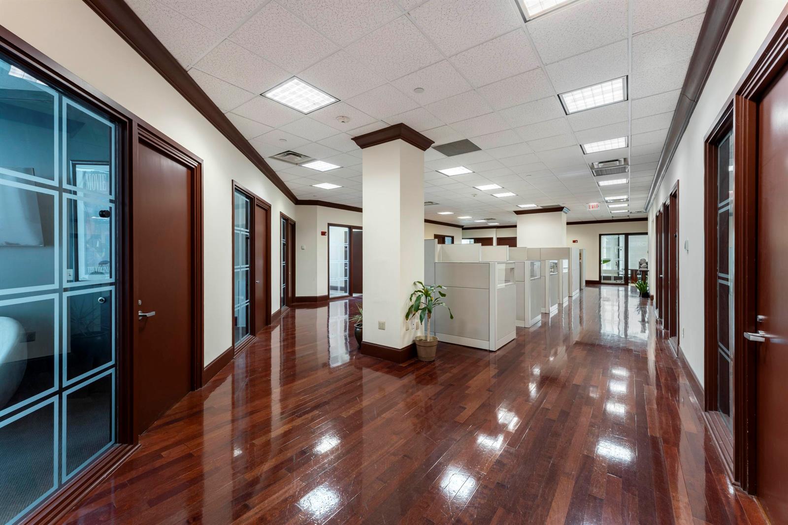 Ver detalles 100 / 2 sq. ft. $ 2026-06-17 0 foto