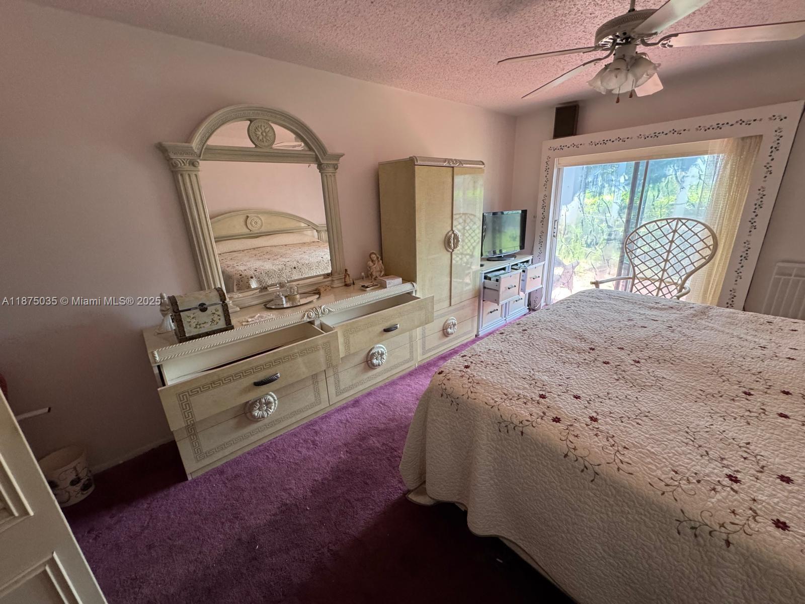 Ver detalles 105 2 / 2 1080 sq. ft. $ 2025-09-09 0 foto