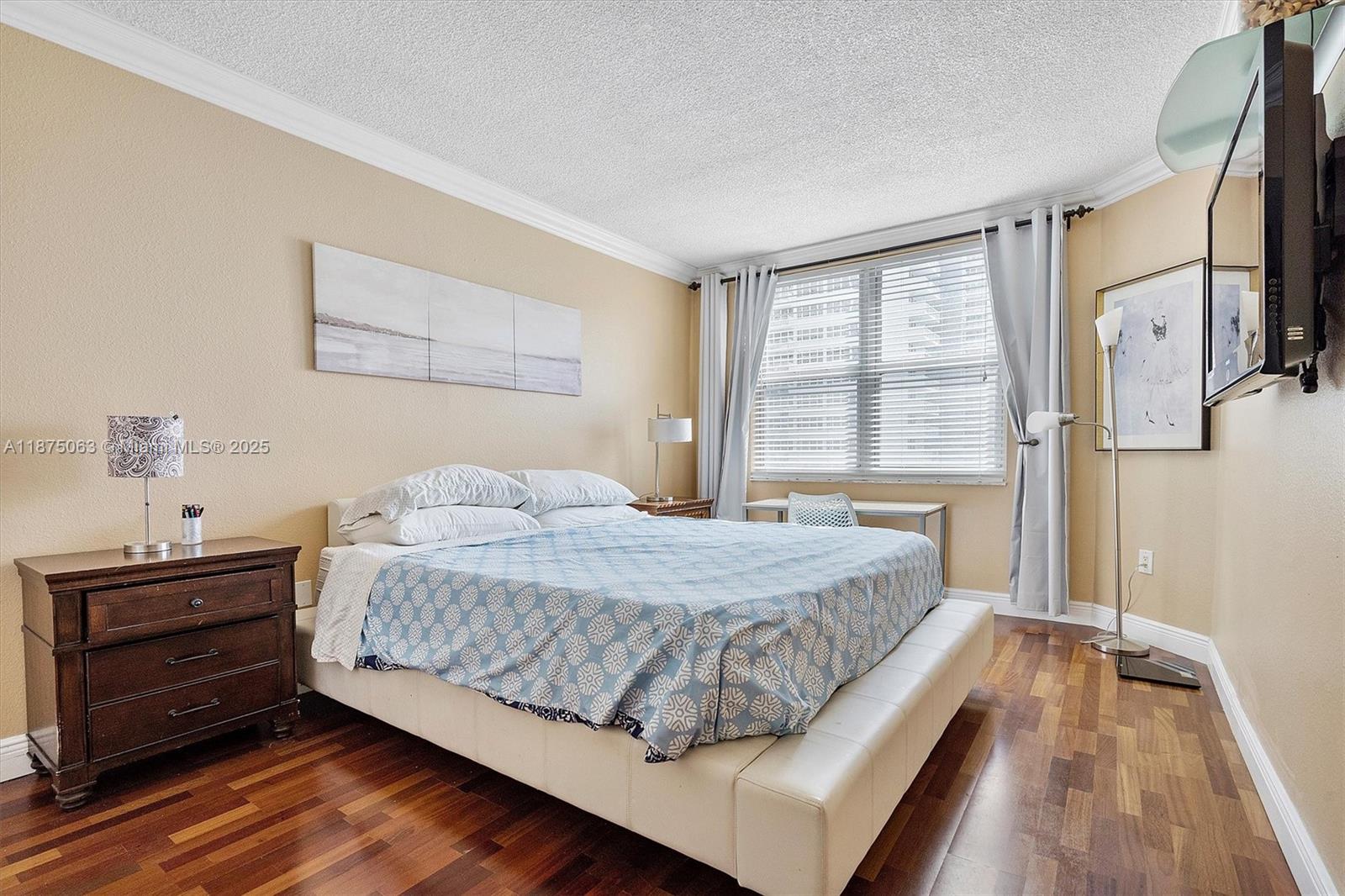 See details 7N 1 / 2 870 sq. ft. $ 2025-09-09 0 Photo