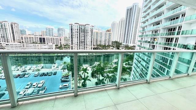 See details 1230 1 / 2 991 sq. ft. $ 2025-09-09 0 Photo