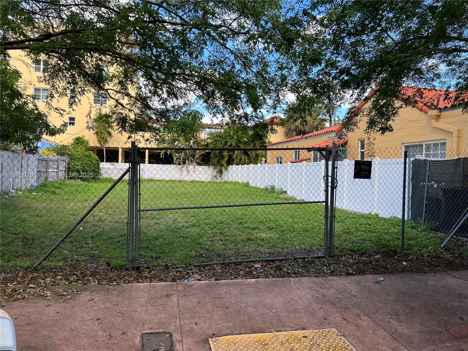 See details / sq. ft. $ 2025-09-09 0 Photo