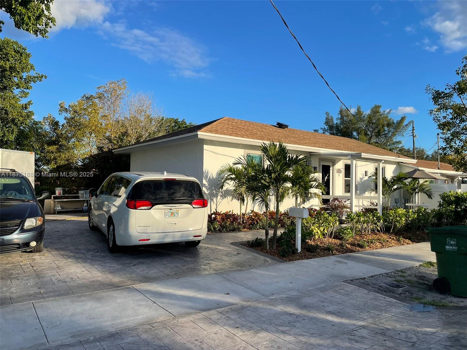 See details / 2116 sq. ft. $ 2025-09-09 0 Photo