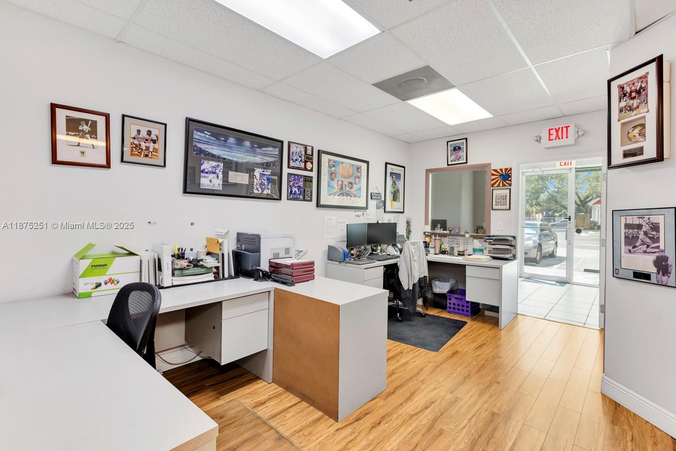   /   sq. ft. $ 2025-09-09 0 Photo
