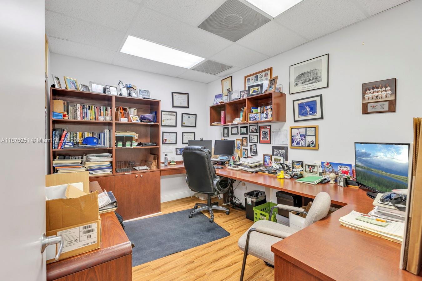   /   sq. ft. $ 2025-09-09 0 Photo