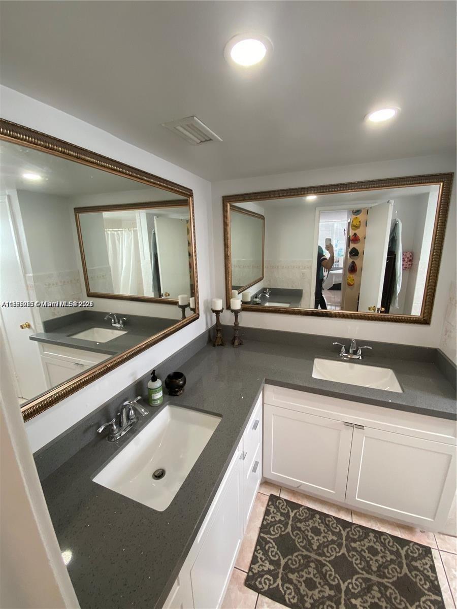315-3 2 / 2 1674 sq. ft. $ 2025-09-09 0 Photo