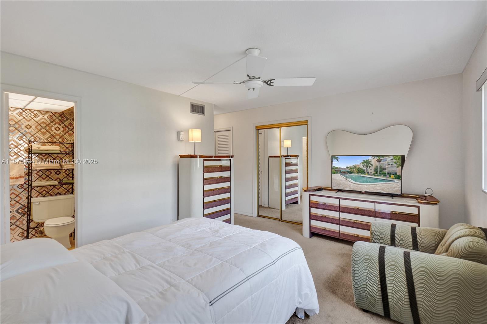 Photo of 218 12th Ave  #302, Hallandale Beach, Florida, 33009 - 