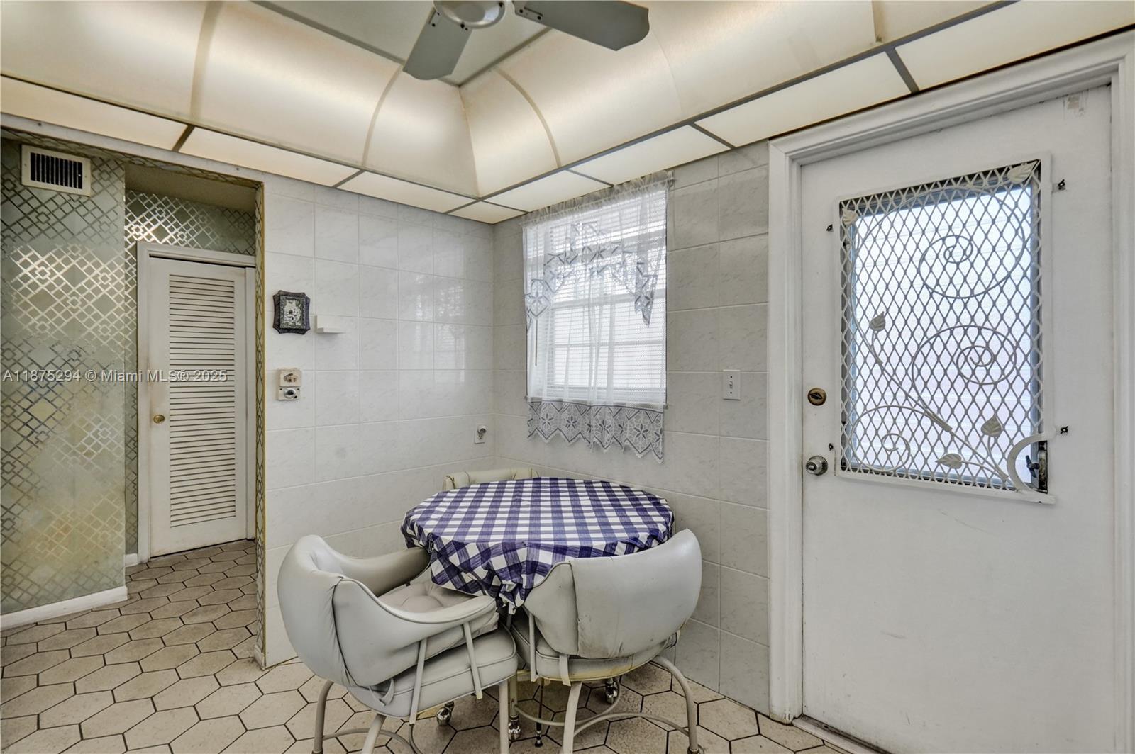Photo of 218 12th Ave  #302, Hallandale Beach, Florida, 33009 - 