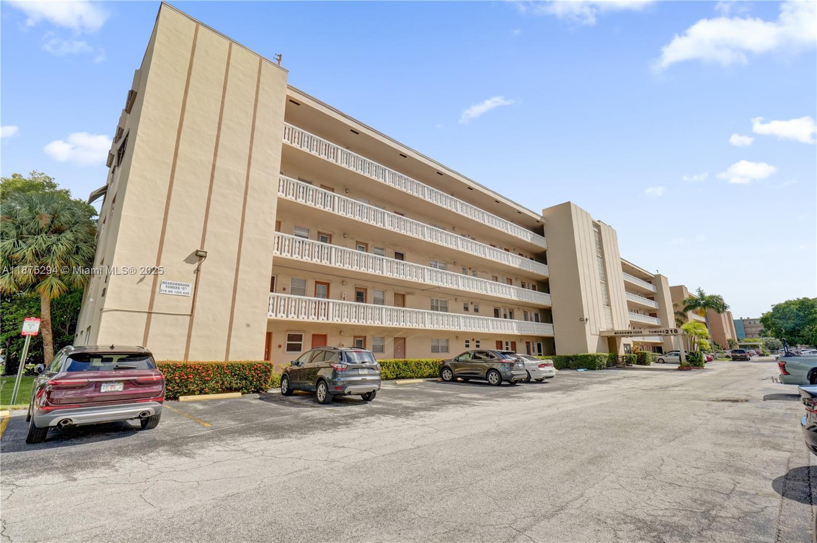Photo of 218 12th Ave  #302, Hallandale Beach, Florida, 33009 - 