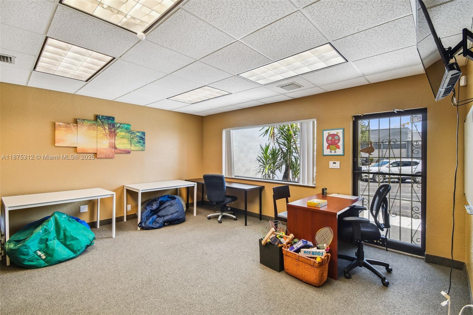   /   sq. ft. $ 2025-09-09 0 Photo