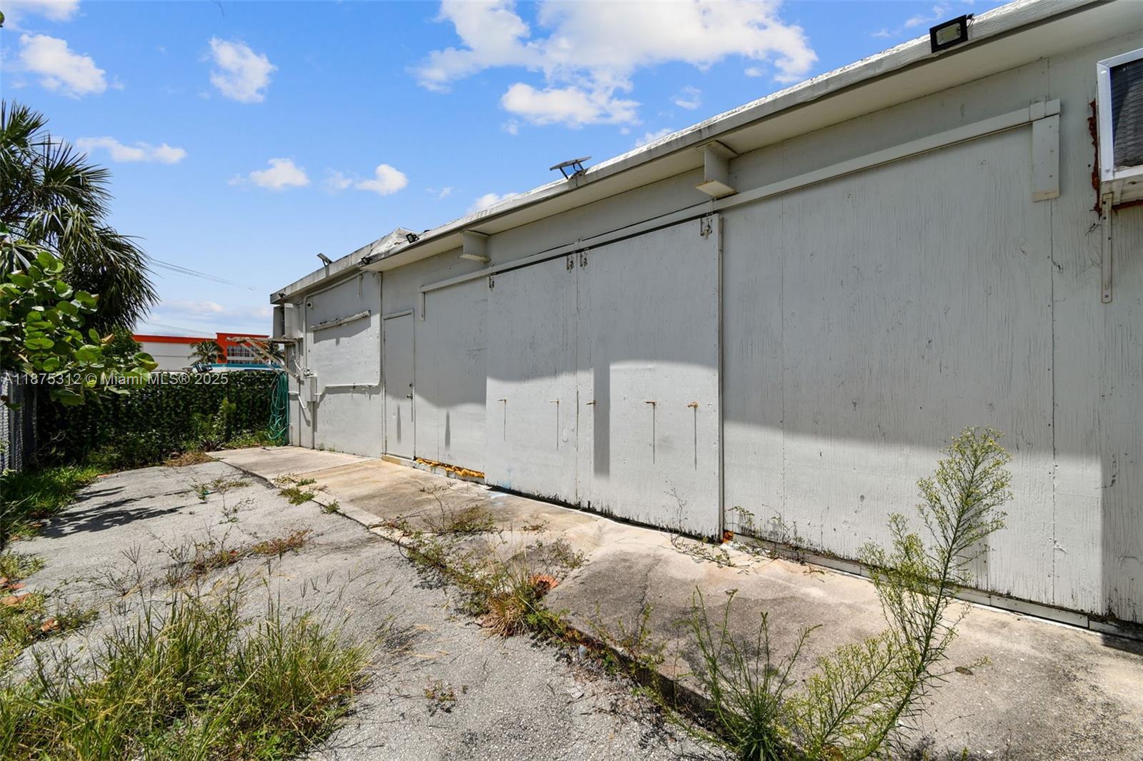   /   sq. ft. $ 2025-09-09 0 Photo