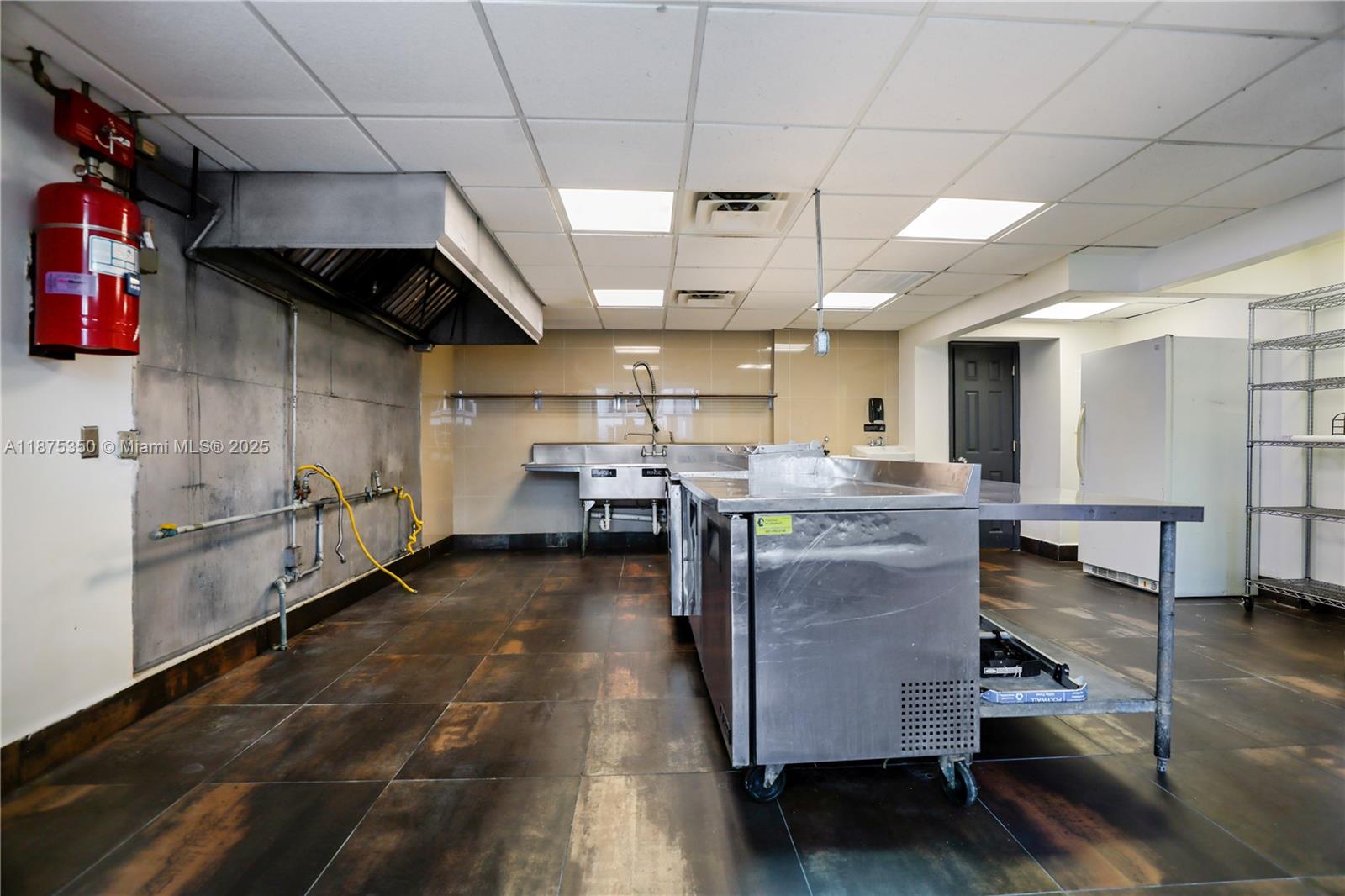 9  /   sq. ft. $ 2025-09-09 0 Photo