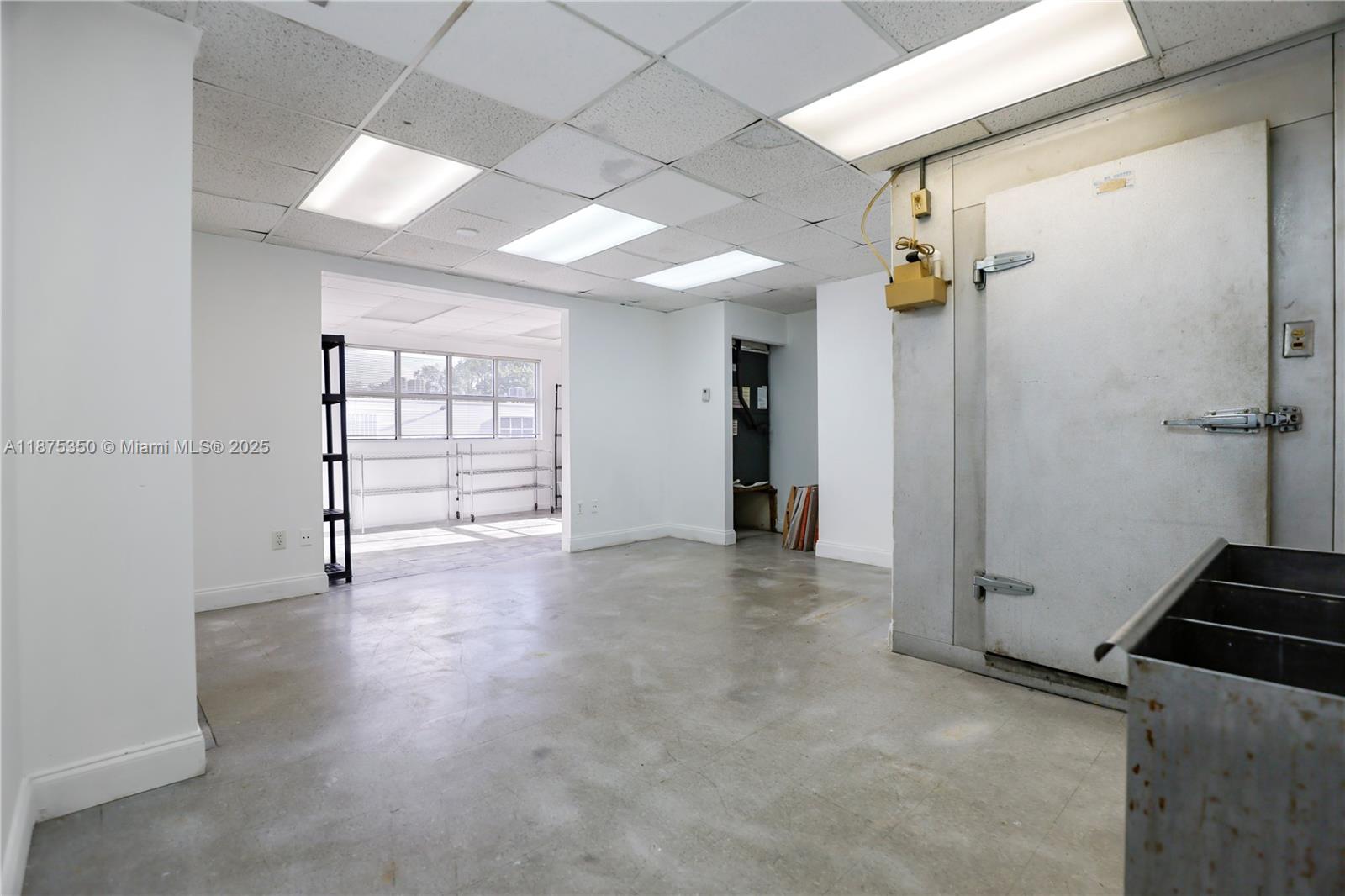 9  /   sq. ft. $ 2025-09-09 0 Photo