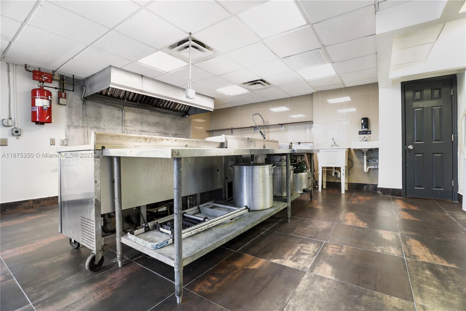 9  /   sq. ft. $ 2025-09-09 0 Photo