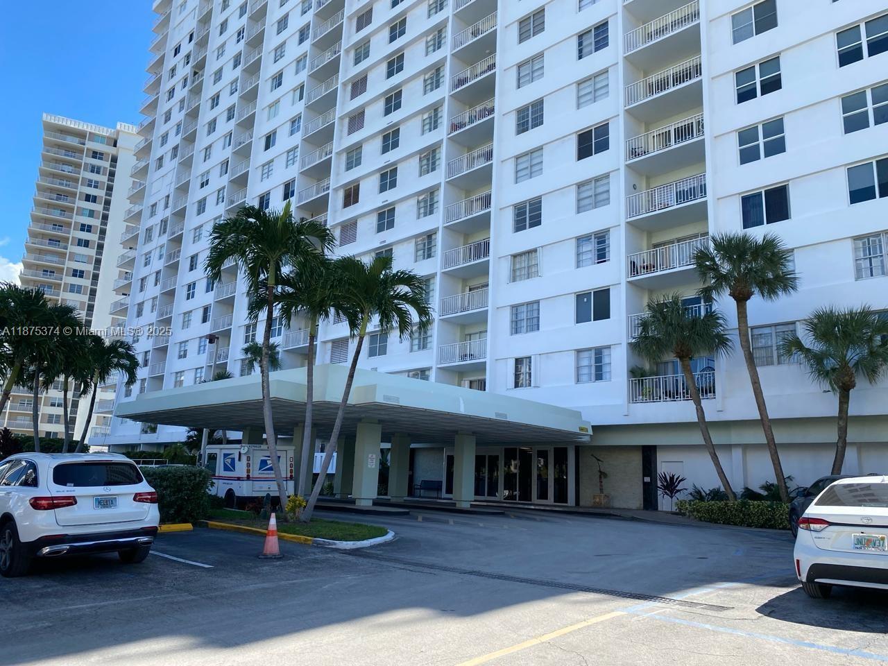 See details 230 2 / 2 1120 sq. ft. $ 2025-09-09 0 Photo