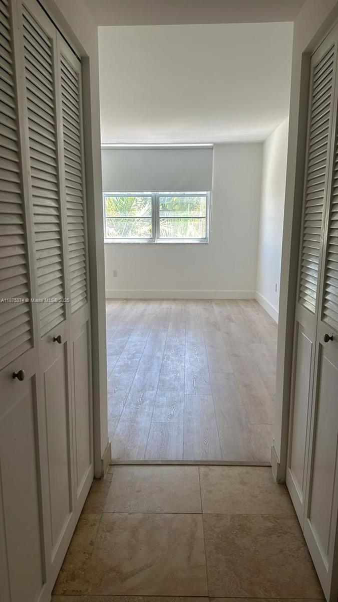 See details 230 2 / 2 1120 sq. ft. $ 2025-09-09 0 Photo