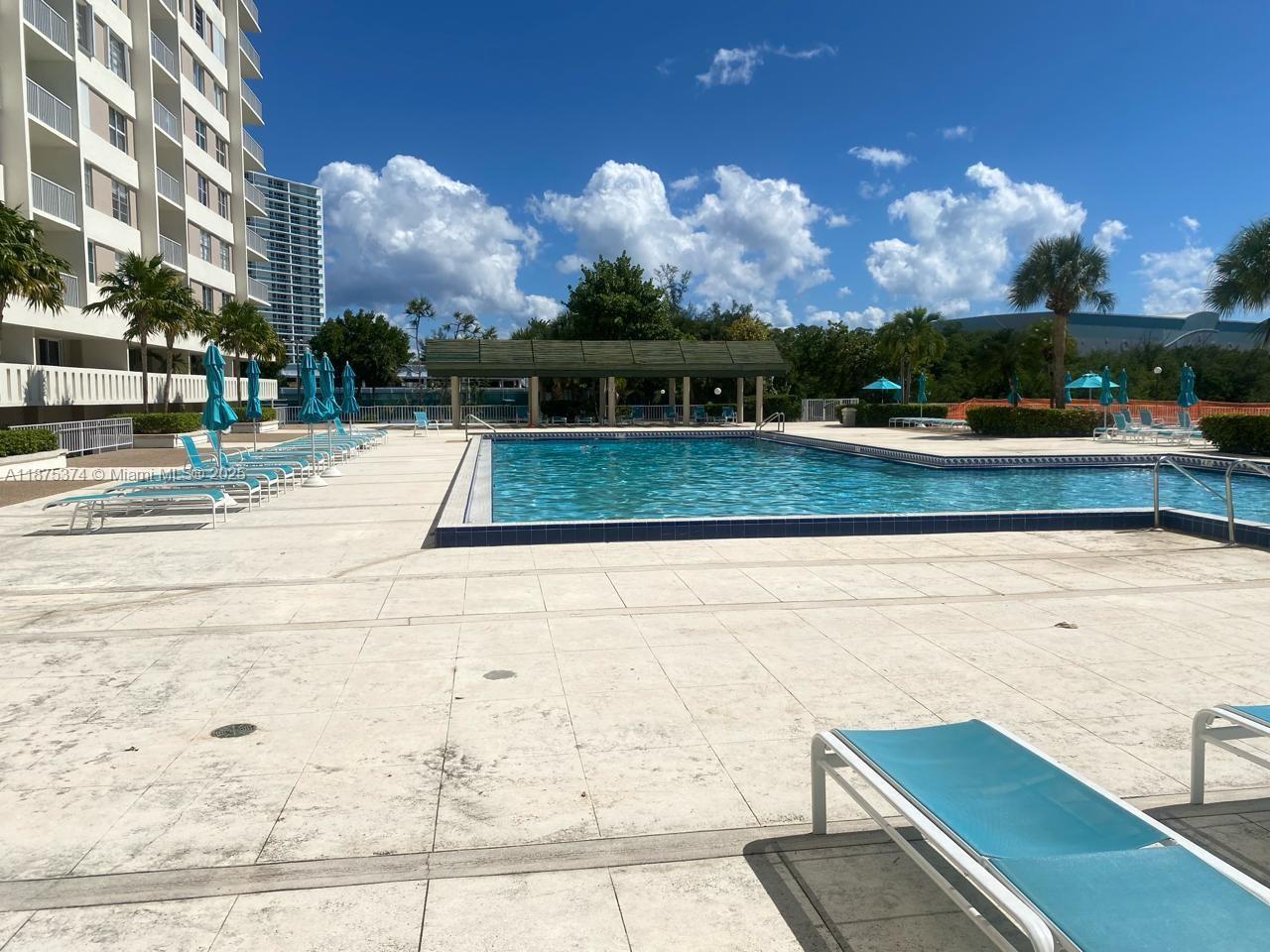 See details 230 2 / 2 1120 sq. ft. $ 2025-09-09 0 Photo