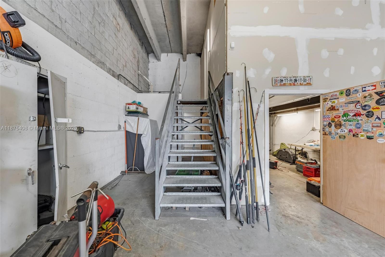 7 (aka # 2215)  /   sq. ft. $ 2025-09-09 0 Photo