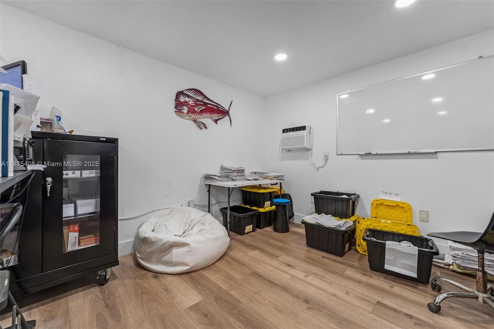 7 (aka # 2215)  /   sq. ft. $ 2025-09-09 0 Photo