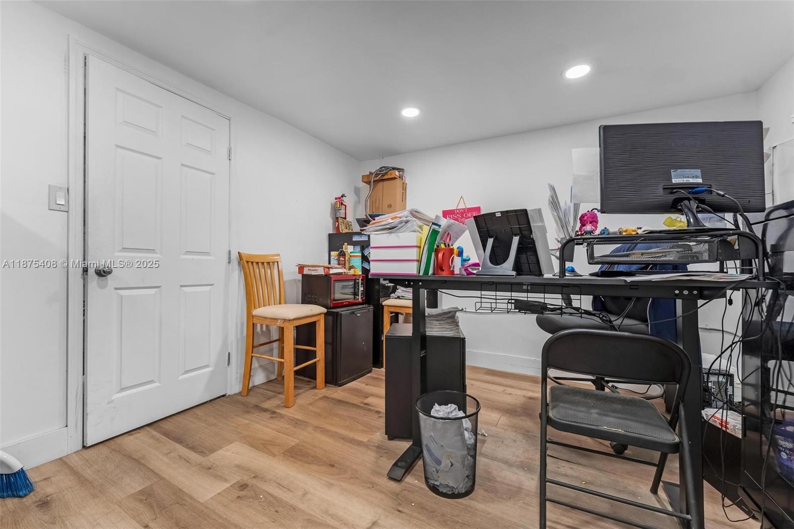 7 (aka # 2215)  /   sq. ft. $ 2025-09-09 0 Photo