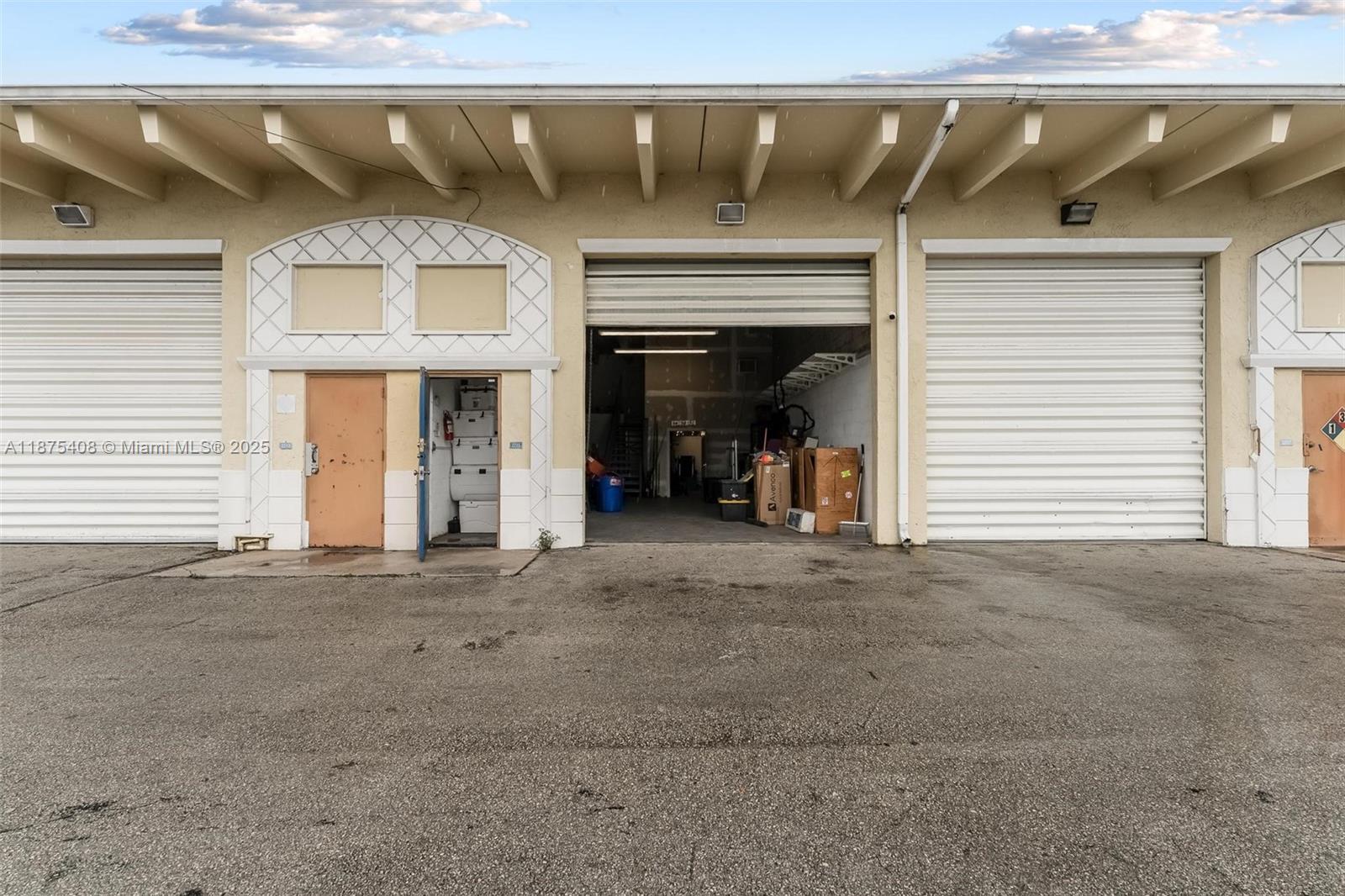 7 (aka # 2215)  /   sq. ft. $ 2025-09-09 0 Photo