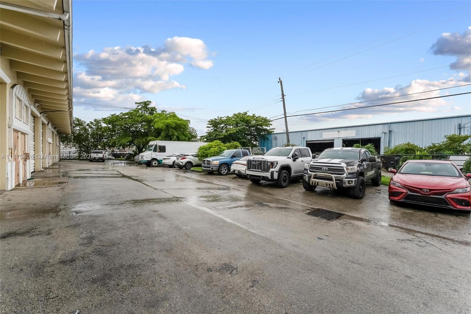 7 (aka # 2215)  /   sq. ft. $ 2025-09-09 0 Photo