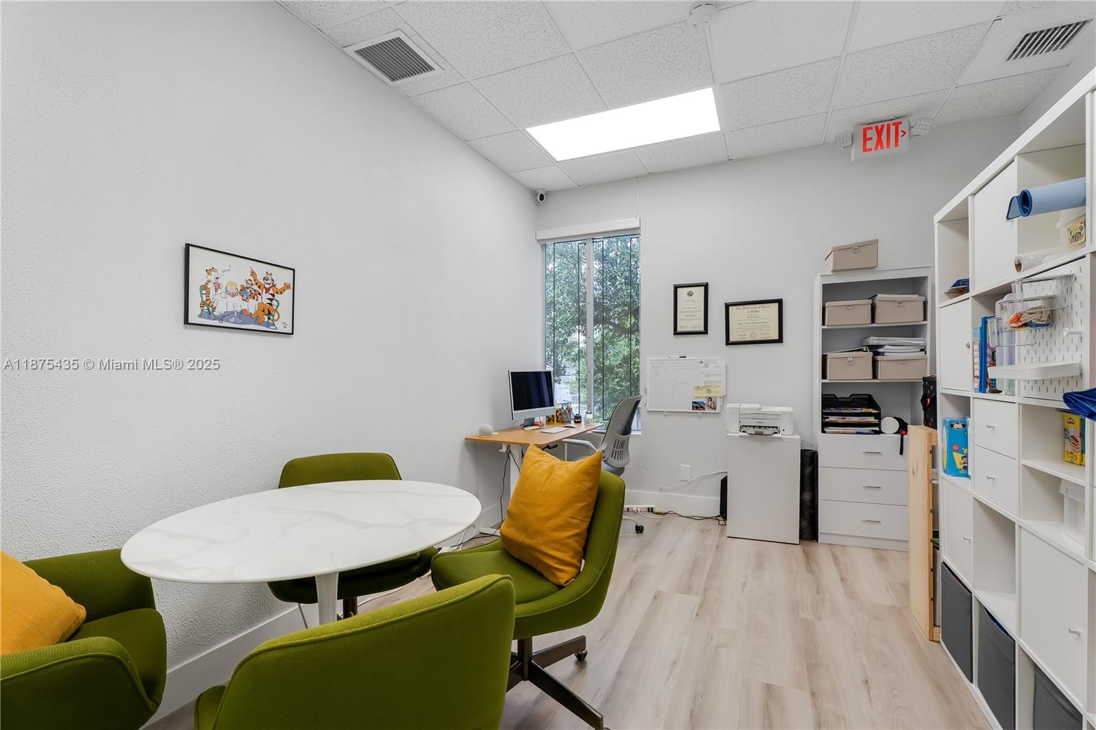   /   sq. ft. $ 2025-09-09 0 Photo