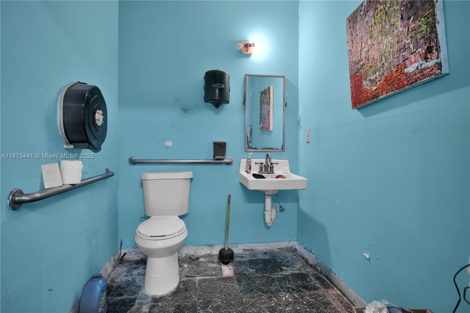   /   sq. ft. $ 2025-09-09 0 Photo