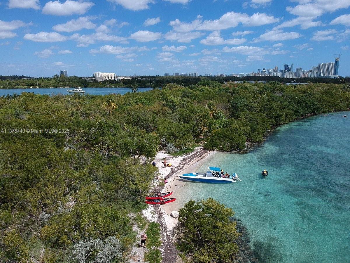 Подробнее / кв.футов $ 2025-09-09 0 Фото