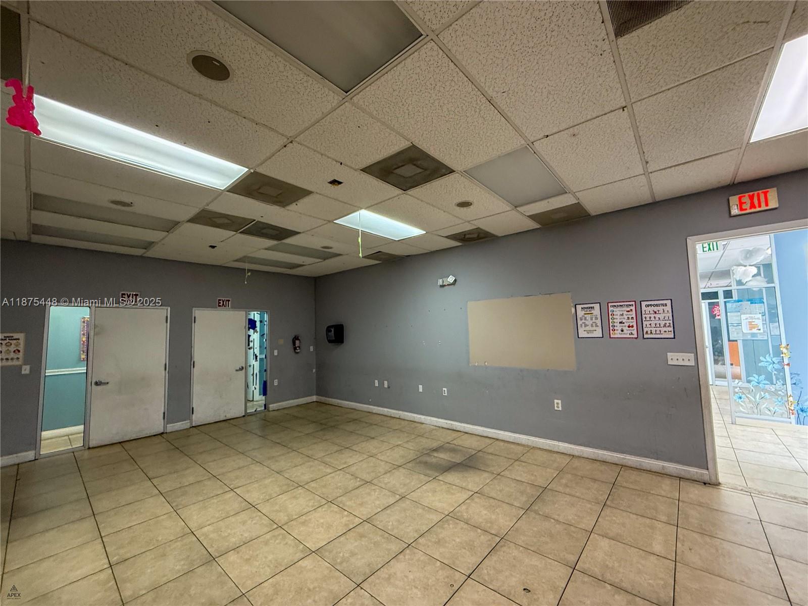 Подробнее / кв.футов $ 2025-09-09 0 Фото