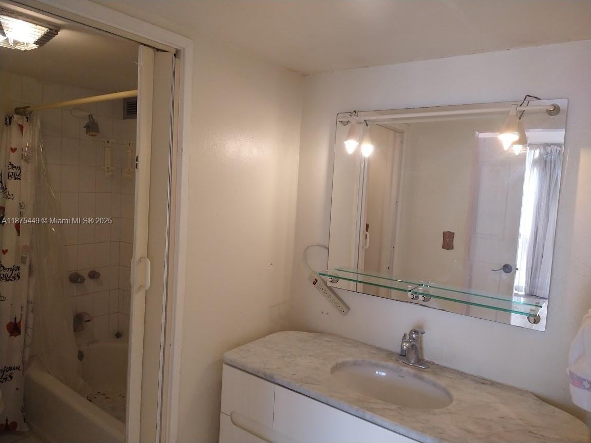 Photo of 16909 Bay Rd  #918, Sunny Isles Beach, Florida, 33160 - 