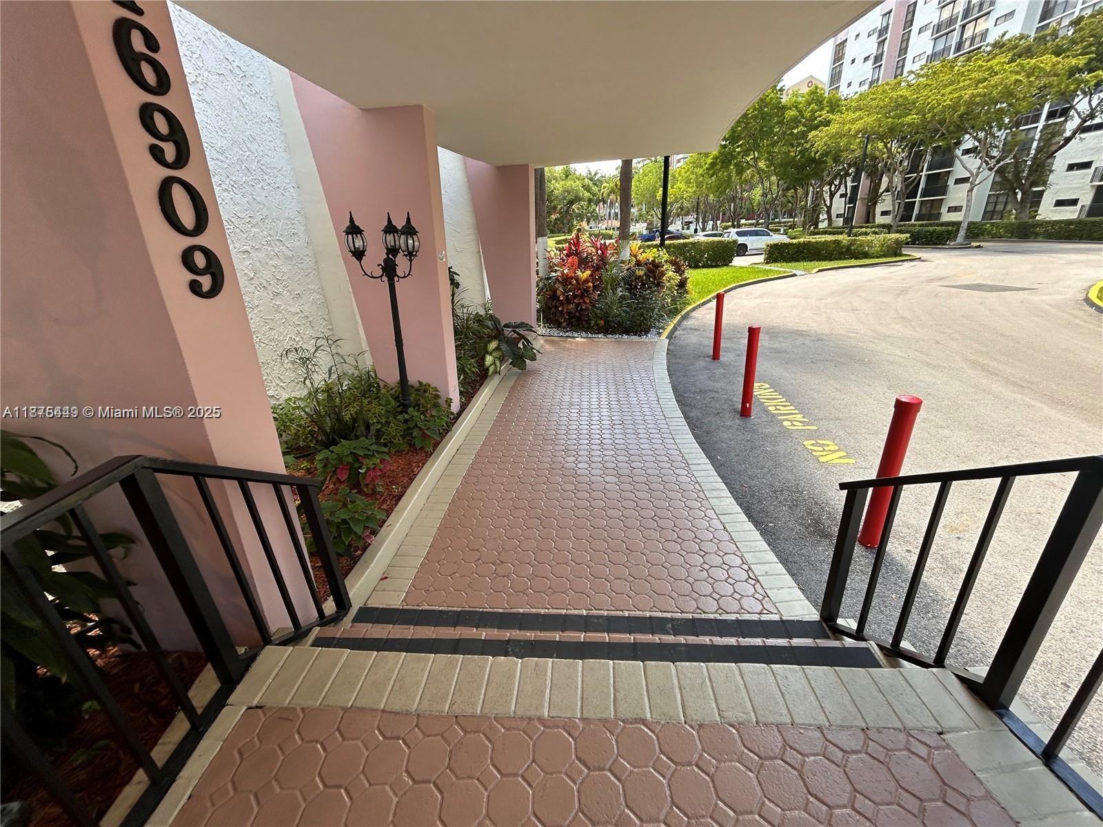 Photo of 16909 Bay Rd  #918, Sunny Isles Beach, Florida, 33160 - 