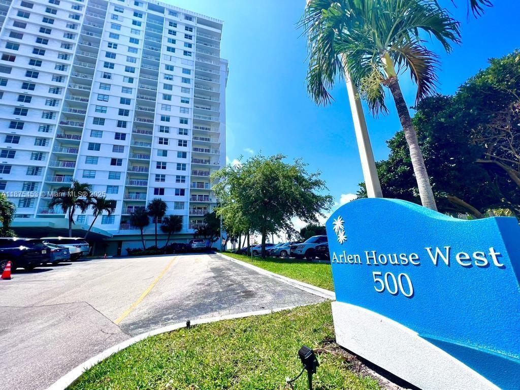 230 2 / 2 1120 sq. ft. $ 2025-09-10 0 Photo