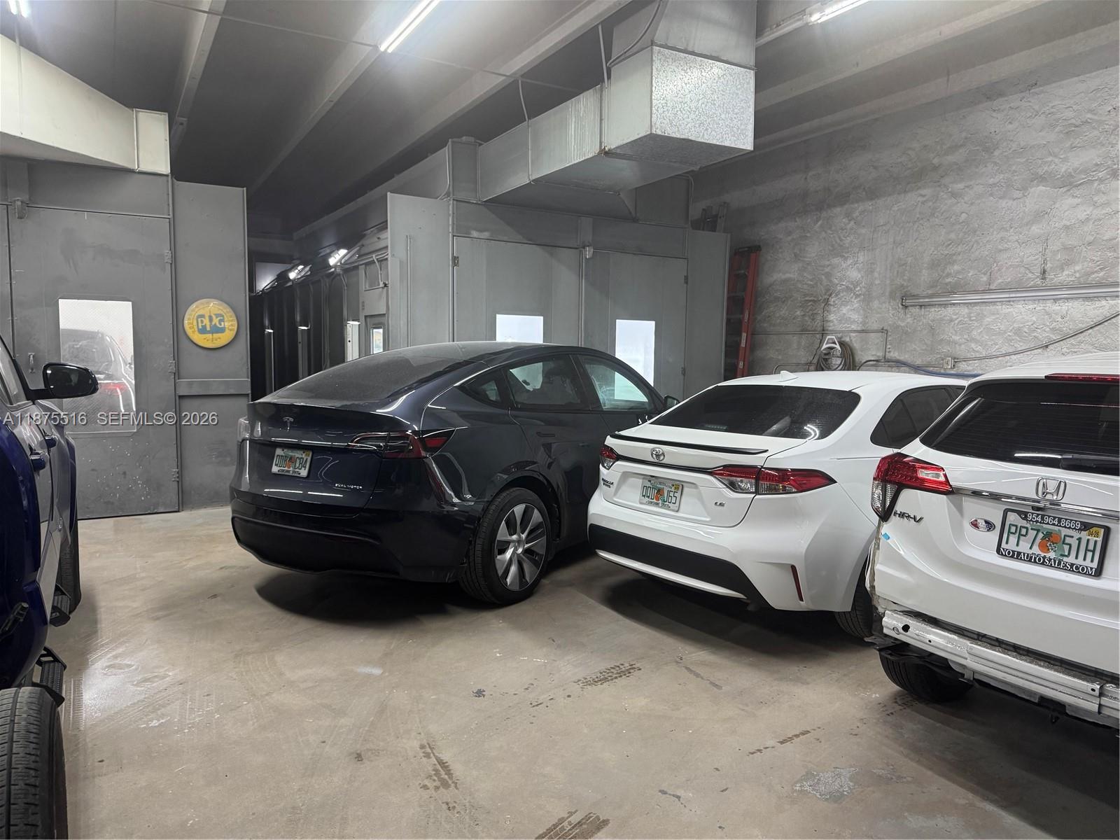   /   кв.футов $ 2026-01-27 0 Фото