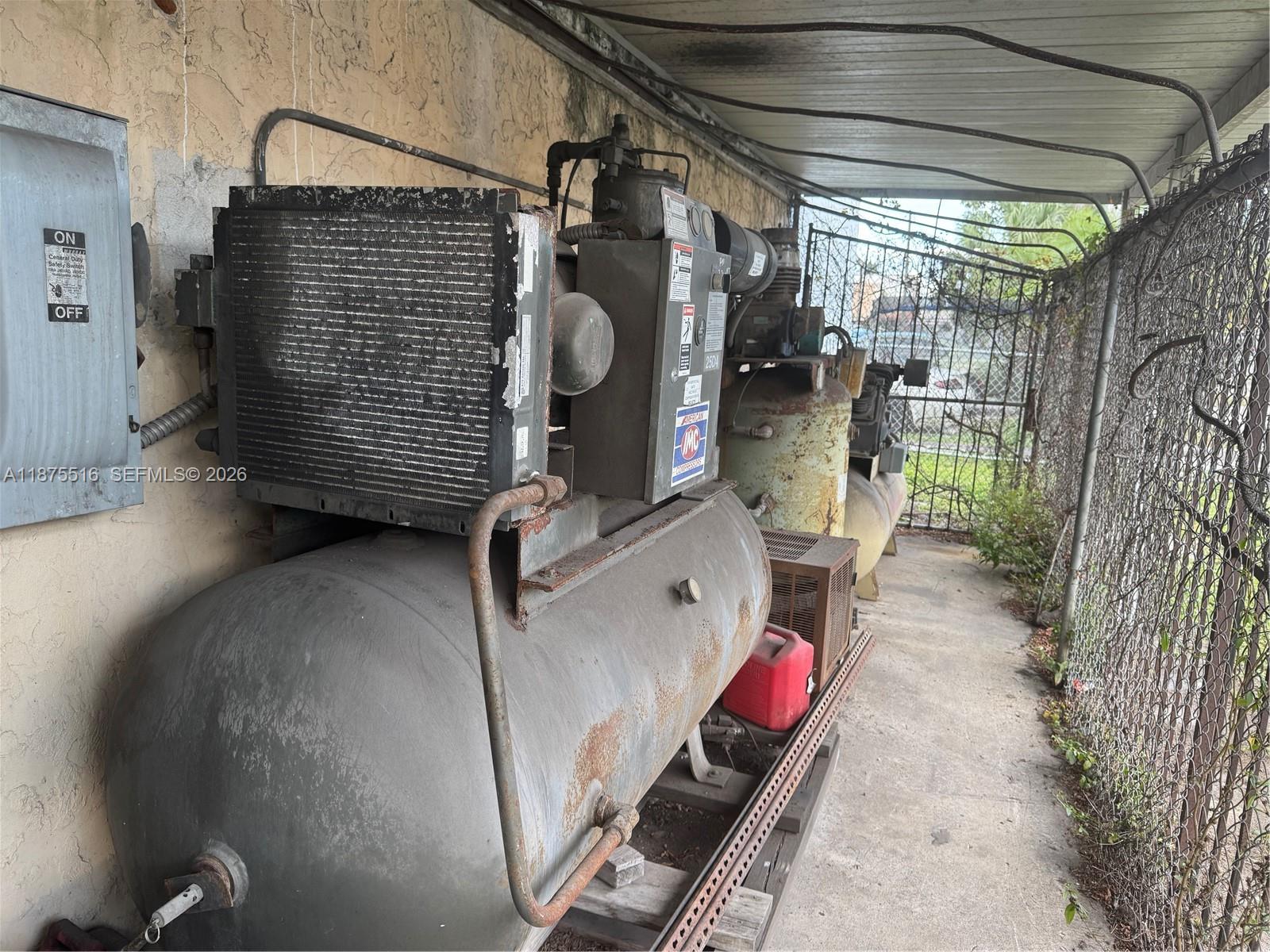   /   кв.футов $ 2026-01-27 0 Фото