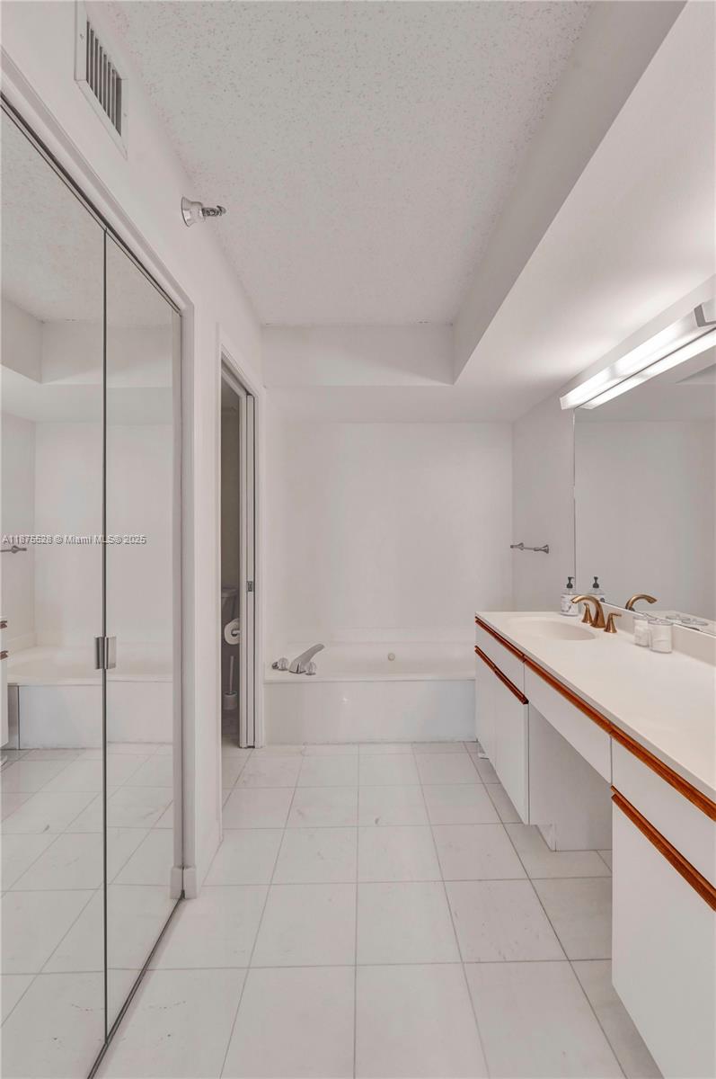 Photo of 3500 Mystic Pointe Dr  #3302, Aventura, Florida, 33180 - 
